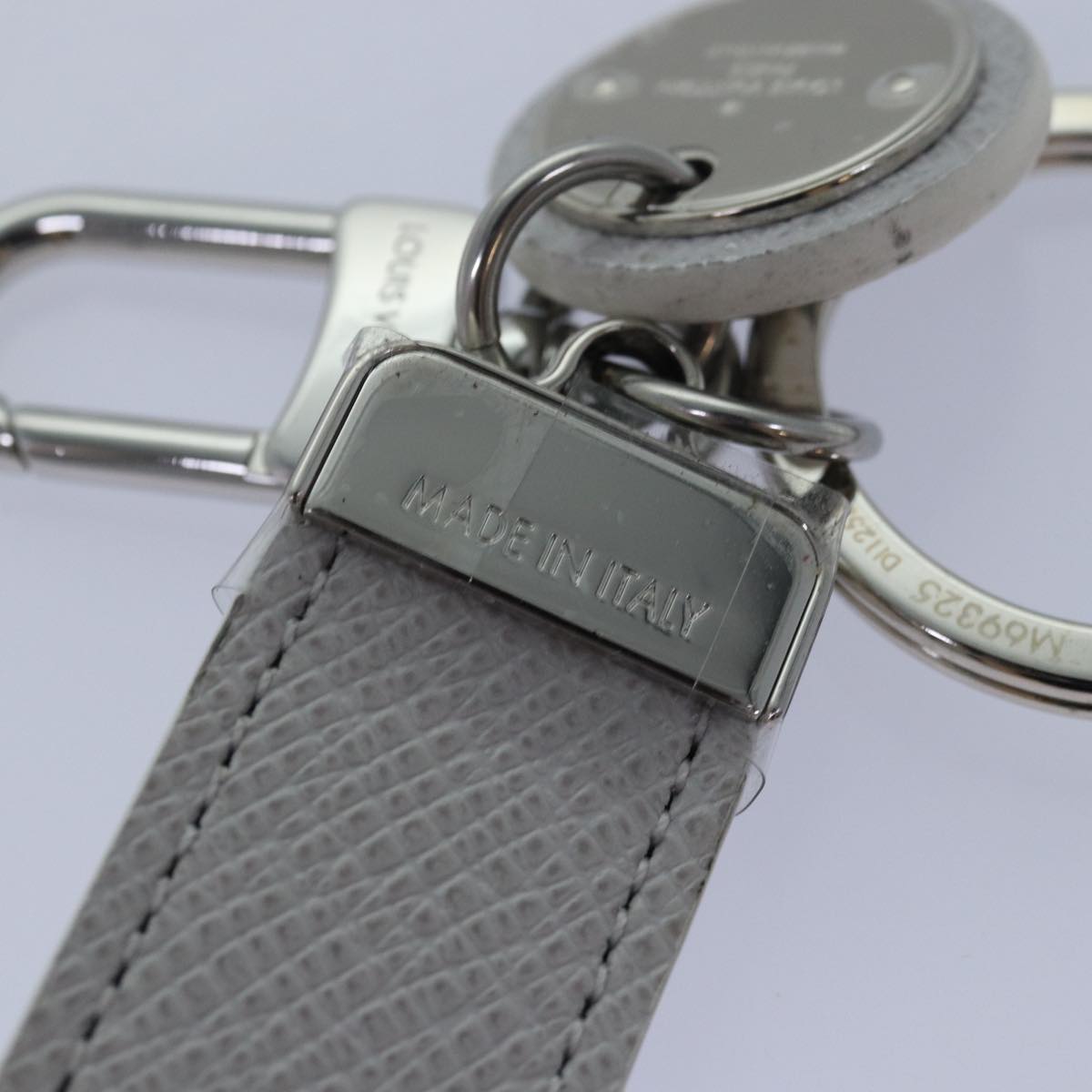 LOUIS VUITTON Taiga Porte Cles Neo Key Ring Gray M69325 LV ac3164