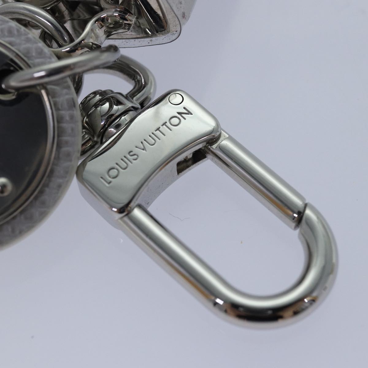 LOUIS VUITTON Taiga Porte Cles Neo Key Ring Gray M69325 LV ac3164