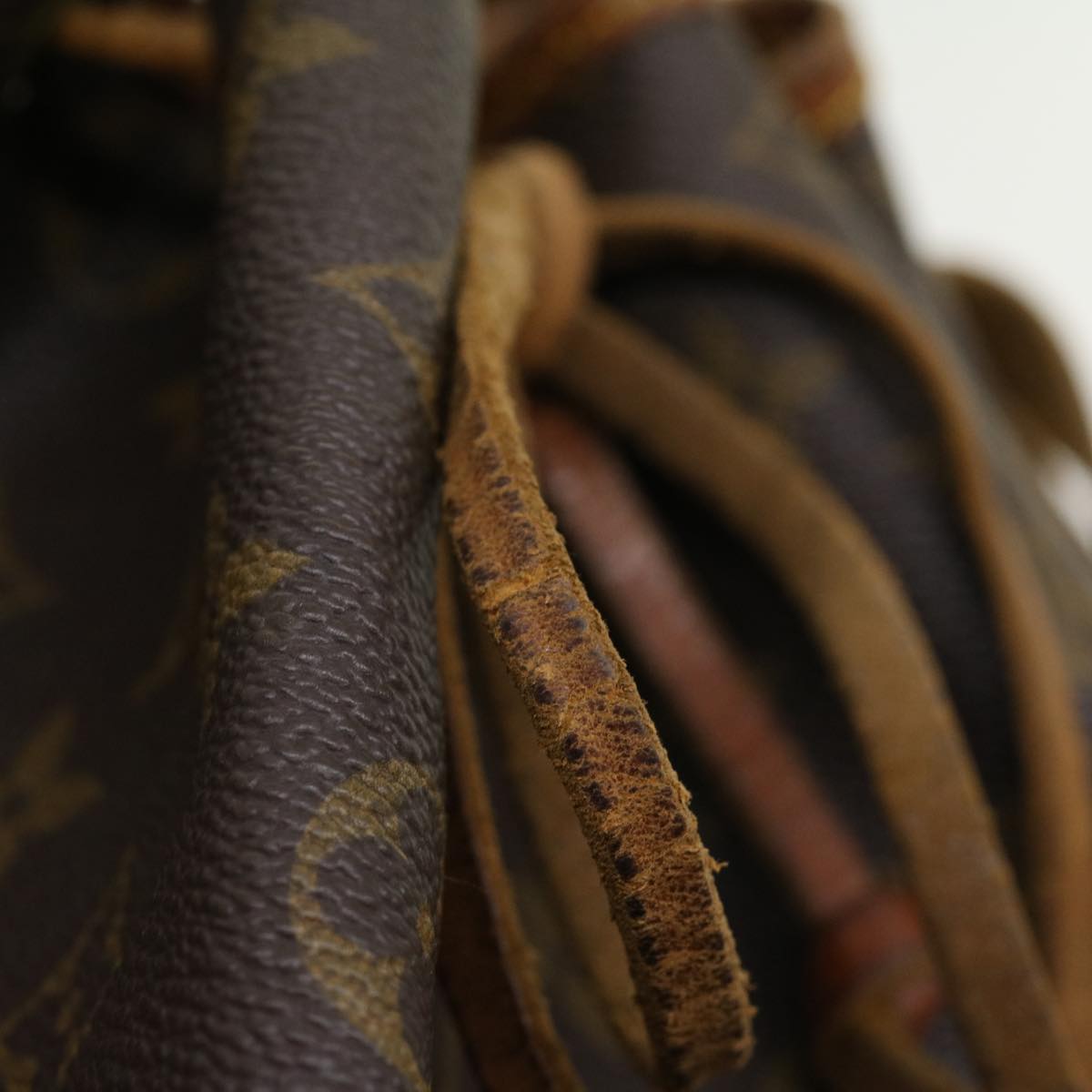 LOUIS VUITTON Monogram Noe Shoulder Bag M42224 LV ac868