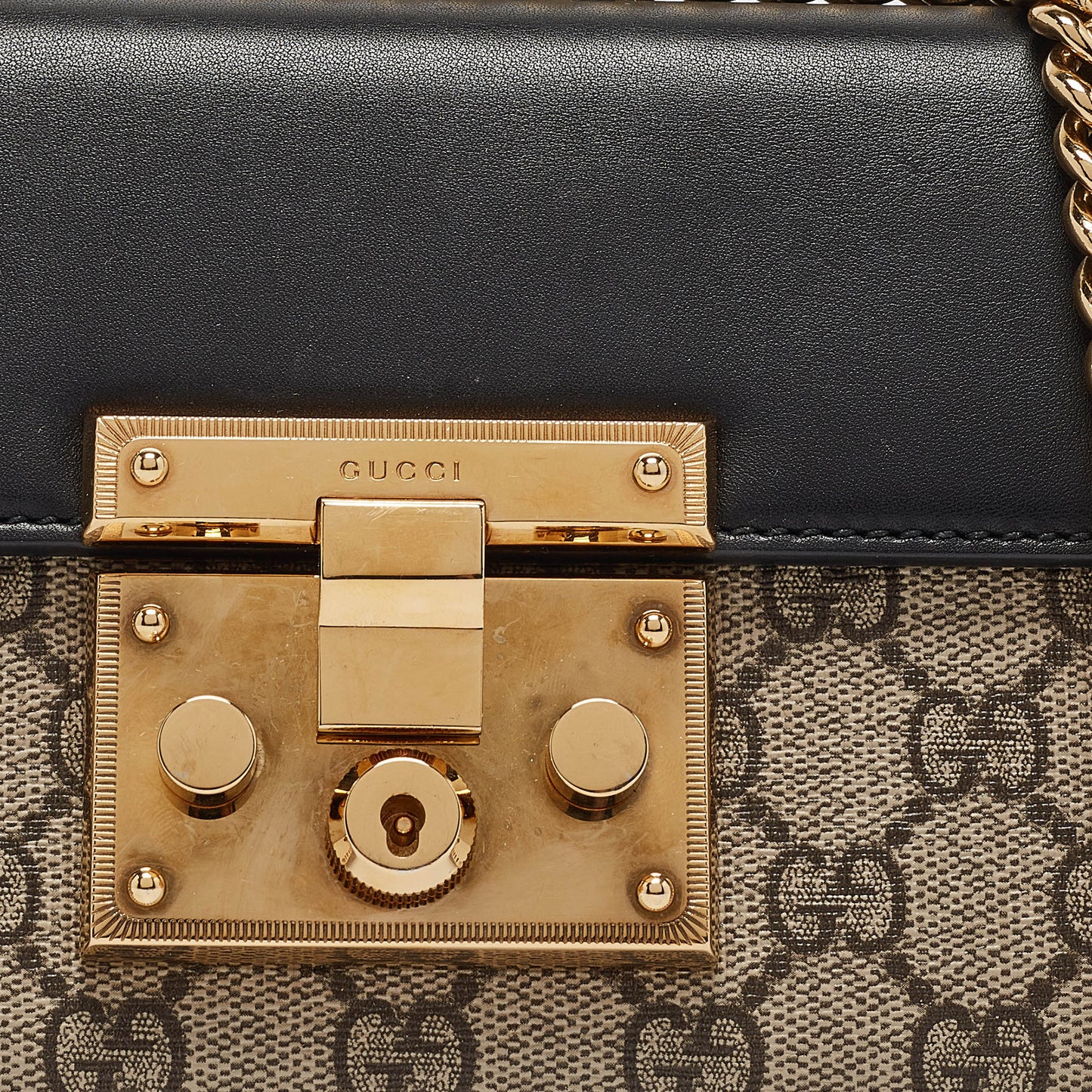 Luxury Gucci Trending 2025 Black/beige Gg Supreme Canvas And Leather Small Padlock Shoulder Bag..