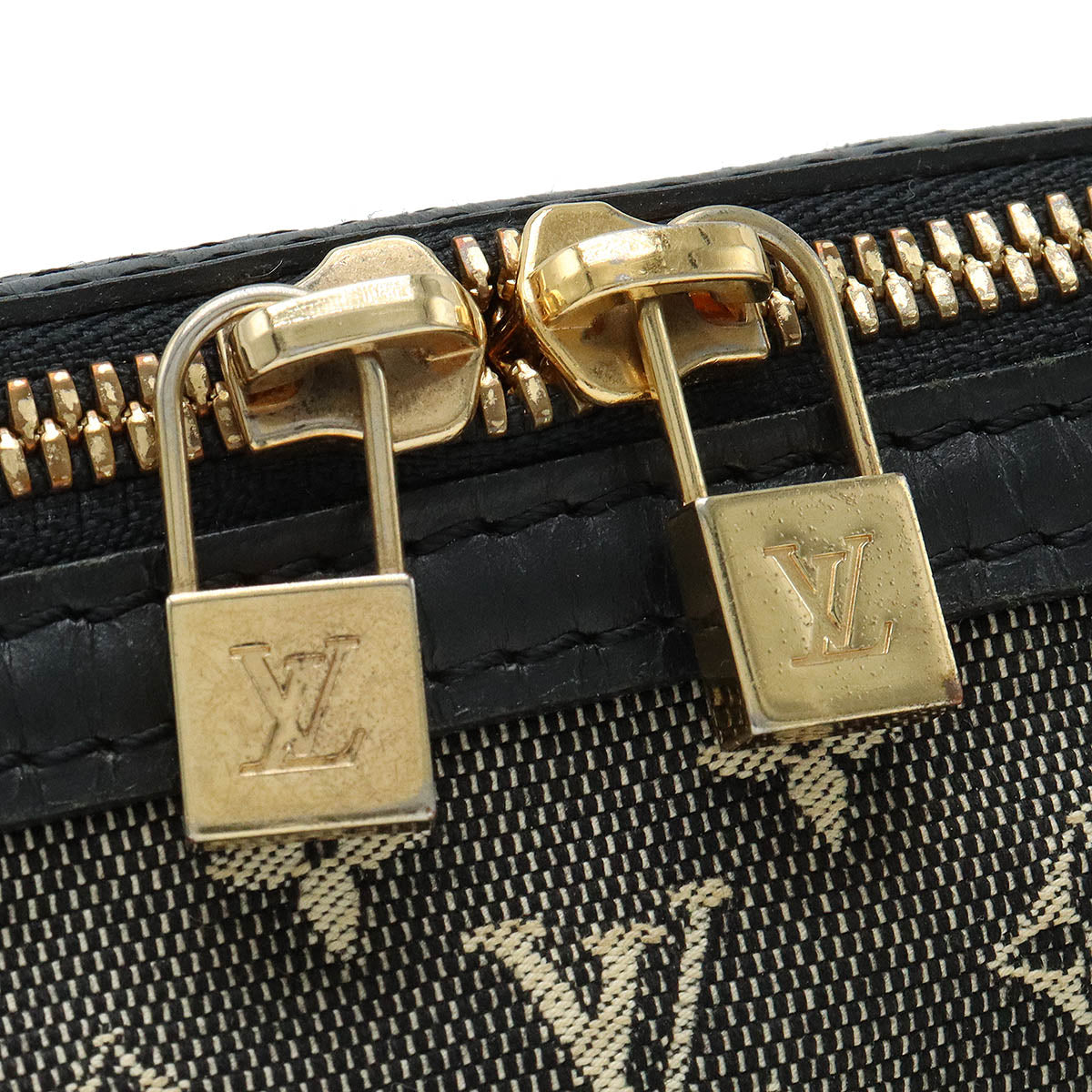 Louis Vuitton Louis Vuitton Monogram Mini  Tortoise Semi-Sder Black M92495