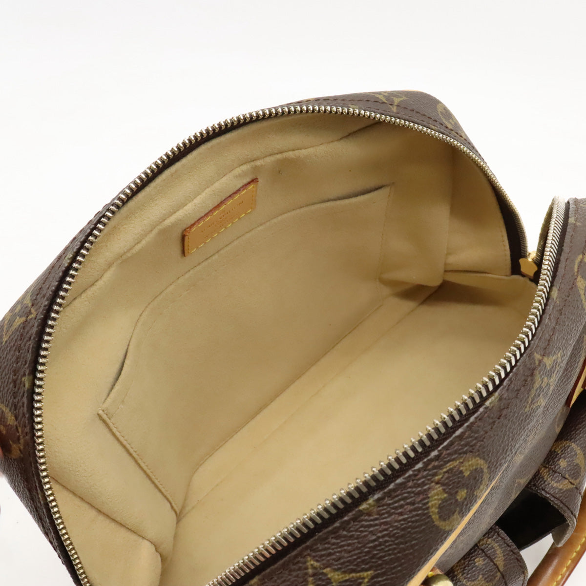 Louis Vuitton Monogram Manhattan PM Handbag M40026  Louis Vuitton