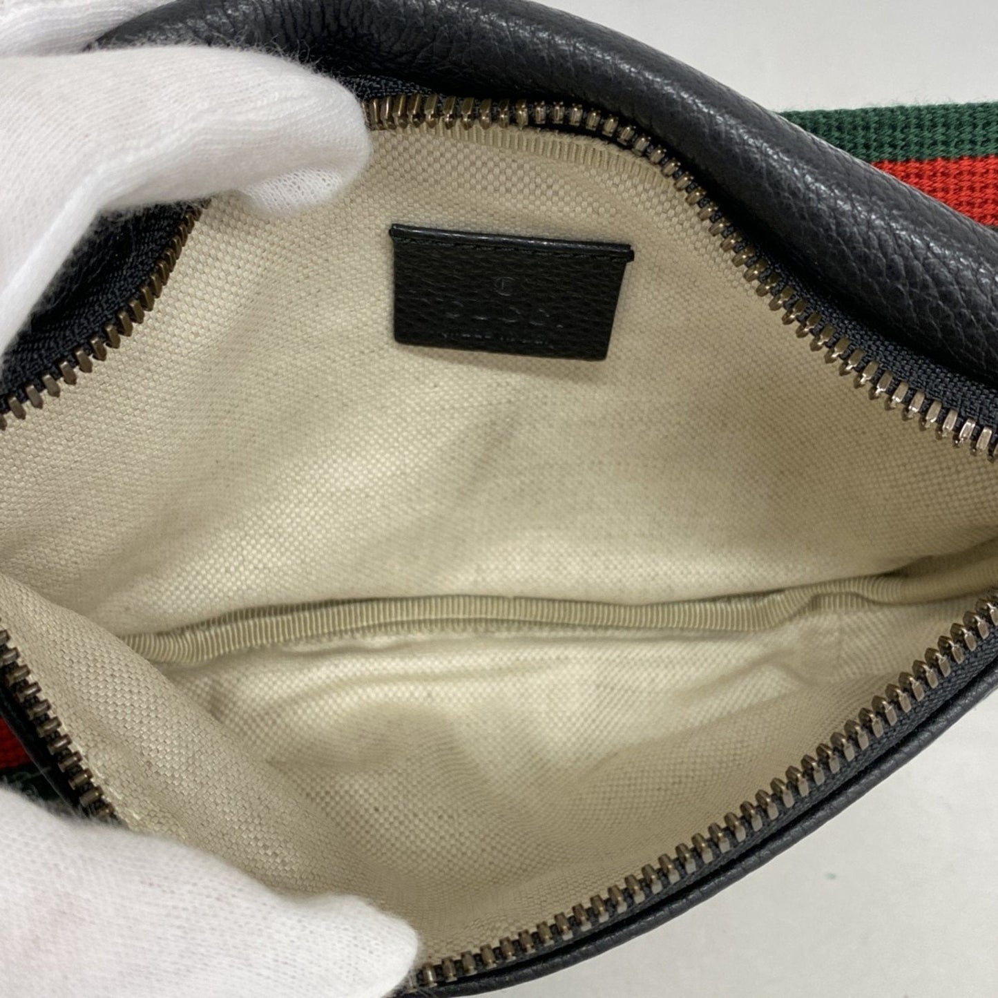 Gucci  Leather Clutch Bag ()