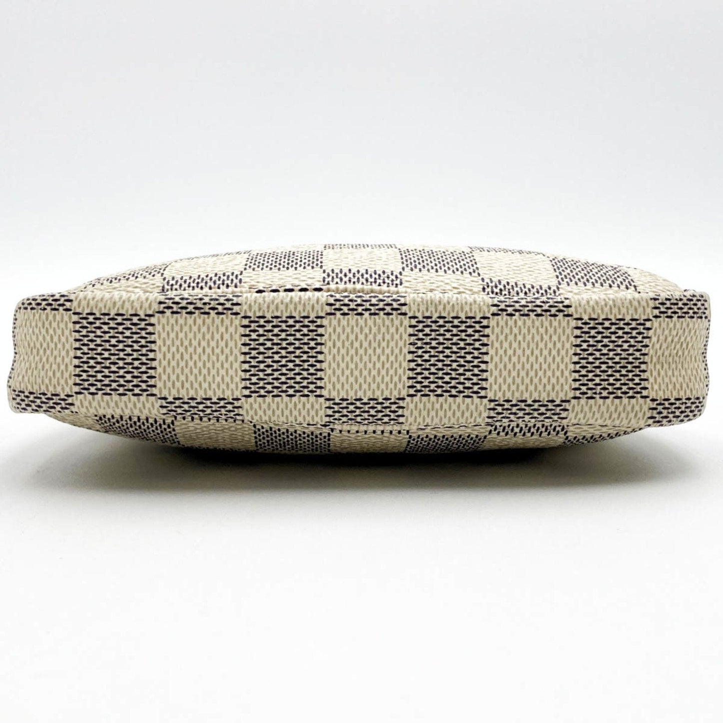 Louis Vuitton Mini Pochette Accessoires  Canvas Clutch Bag ()