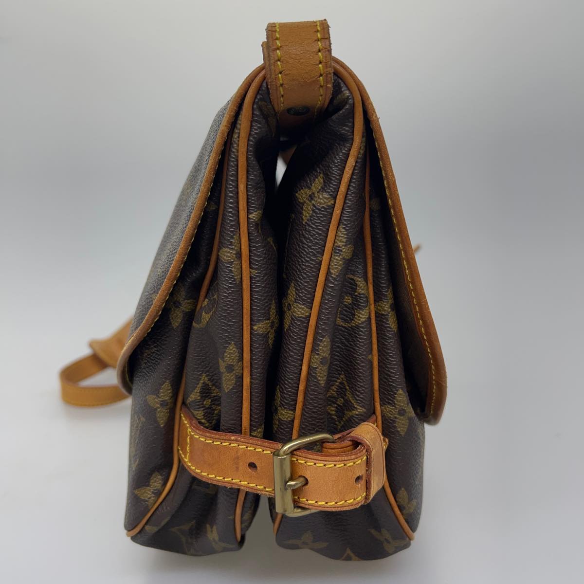 LOUIS VUITTON Monogram Saumur 35 Shoulder Bag M42254 LV ai470