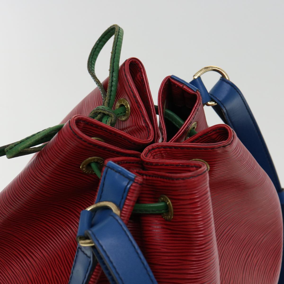 LOUIS VUITTON Epi Tricolor Noe Shoulder Bag Green Blue Red M44084 LV ai477