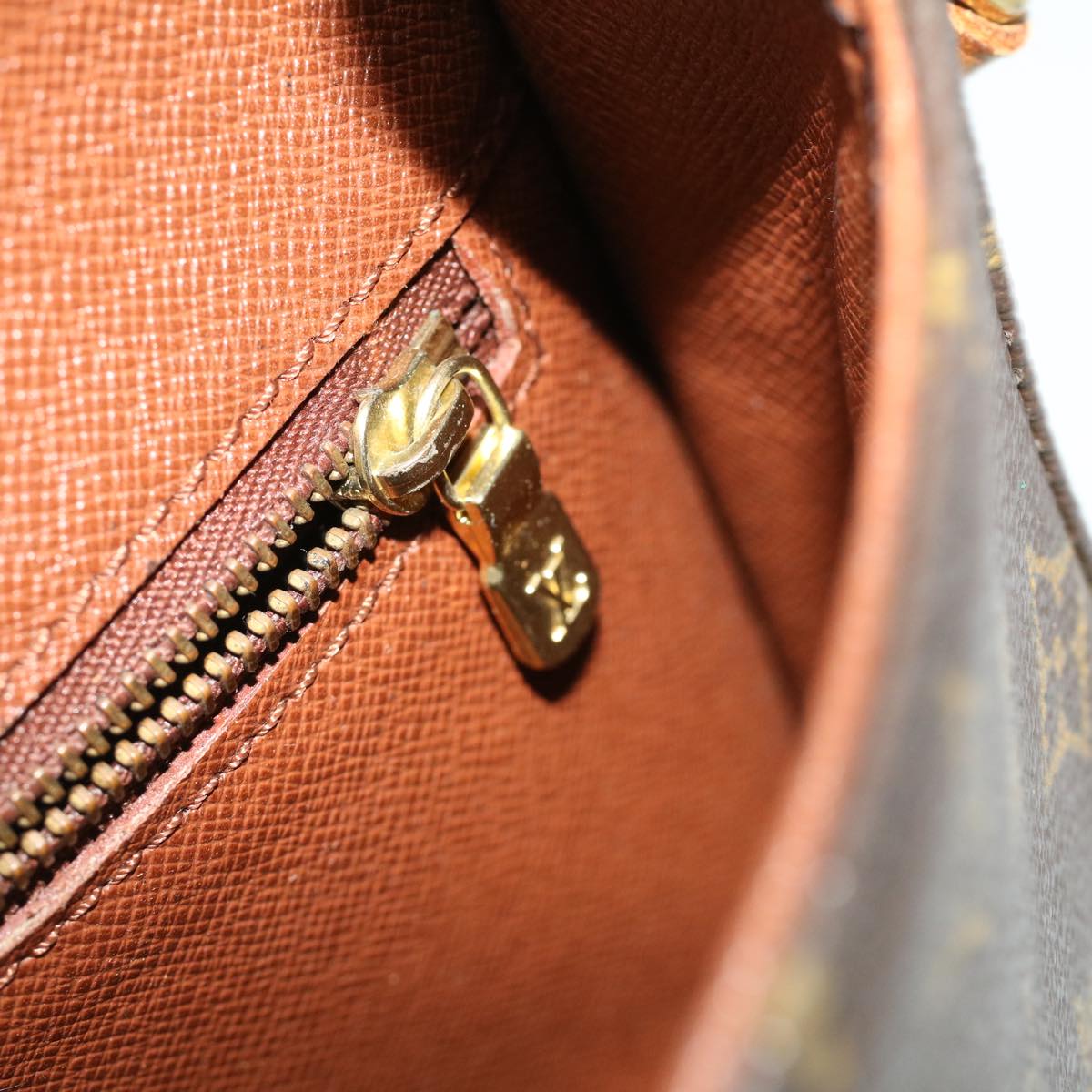 LOUIS VUITTON Monogram Saint Cloud MM Shoulder Bag M51243 LV ai503