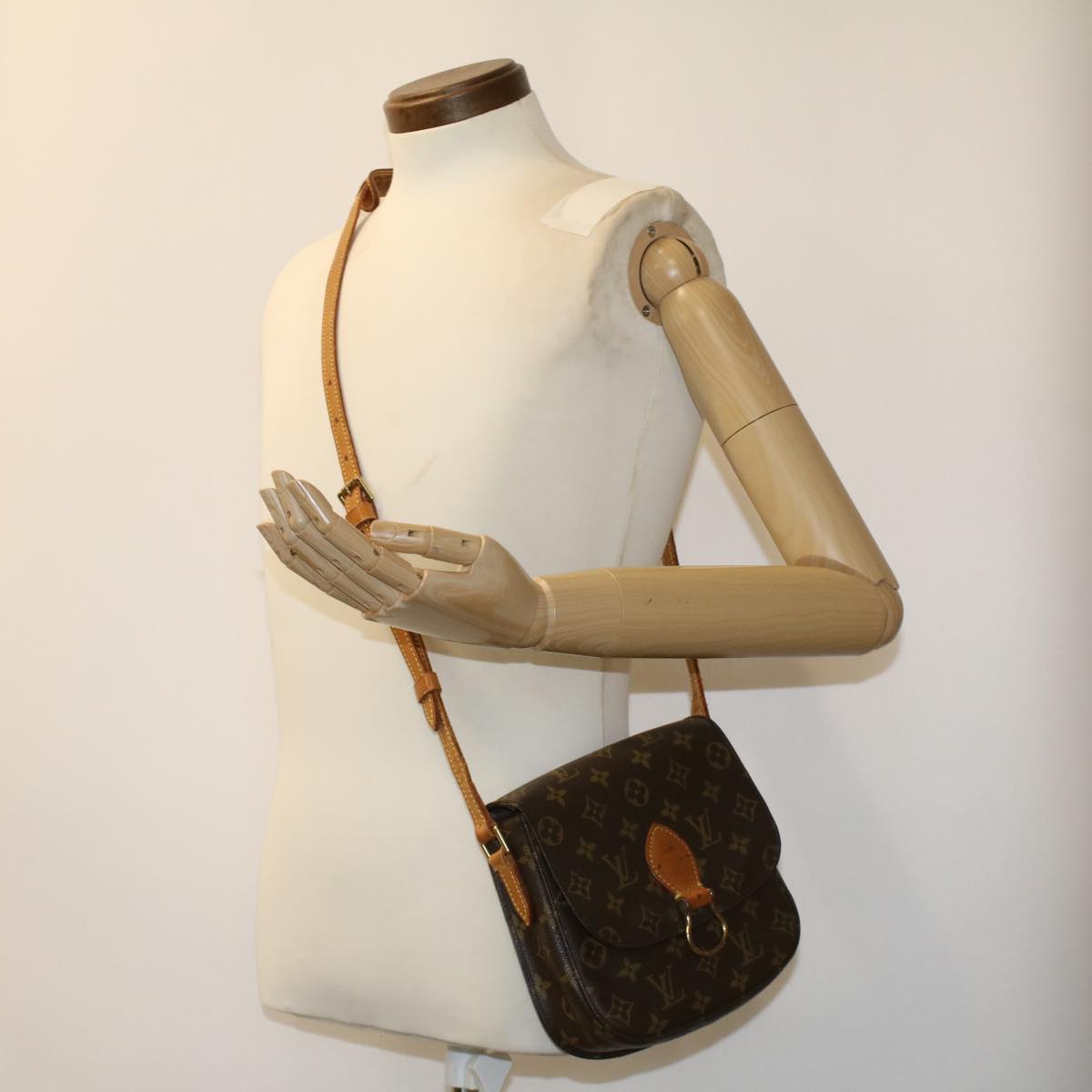 LOUIS VUITTON Monogram Saint Cloud MM Shoulder Bag M51243 LV ai503
