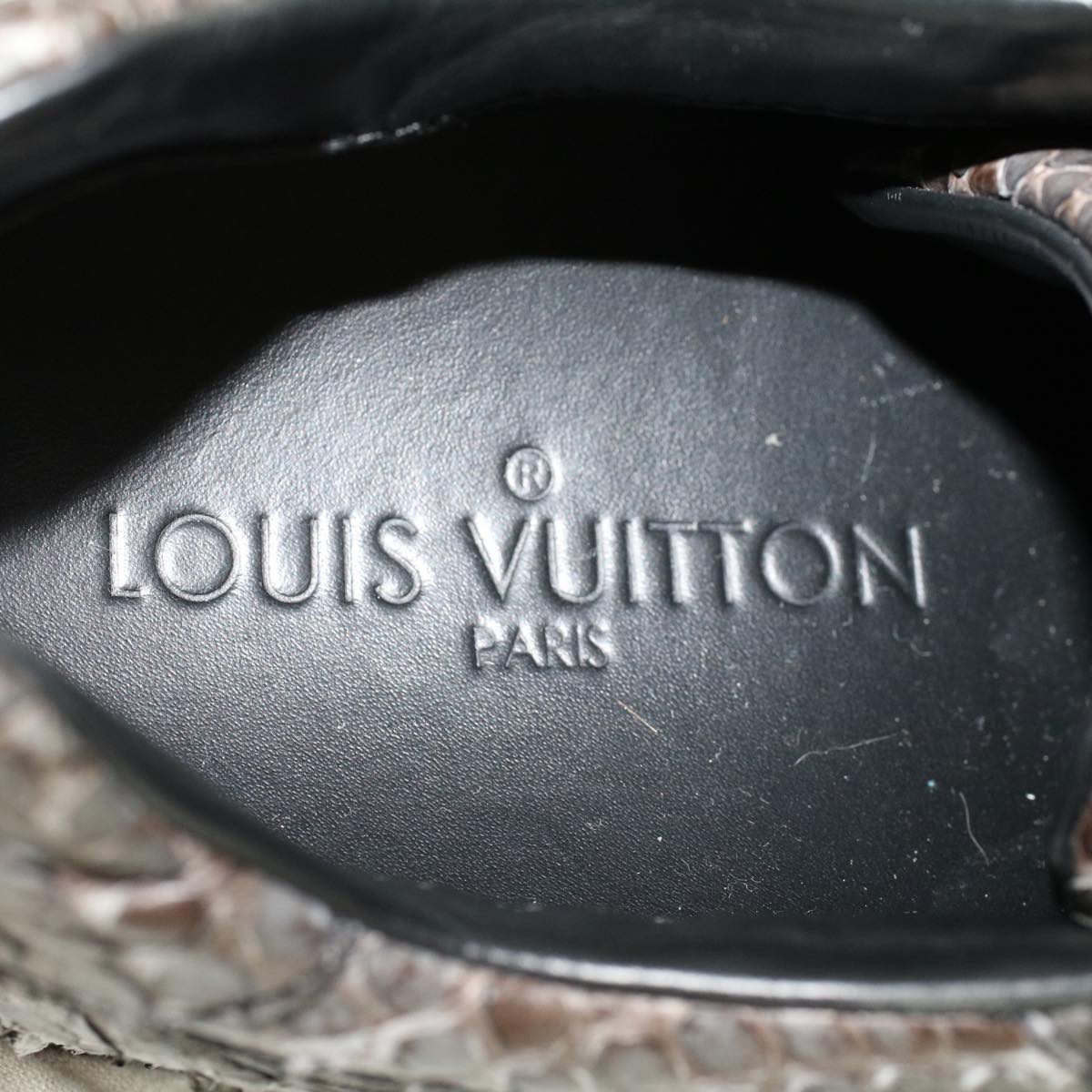 LOUIS VUITTON Sneakers Exotic Leather 6 Black LV ak202