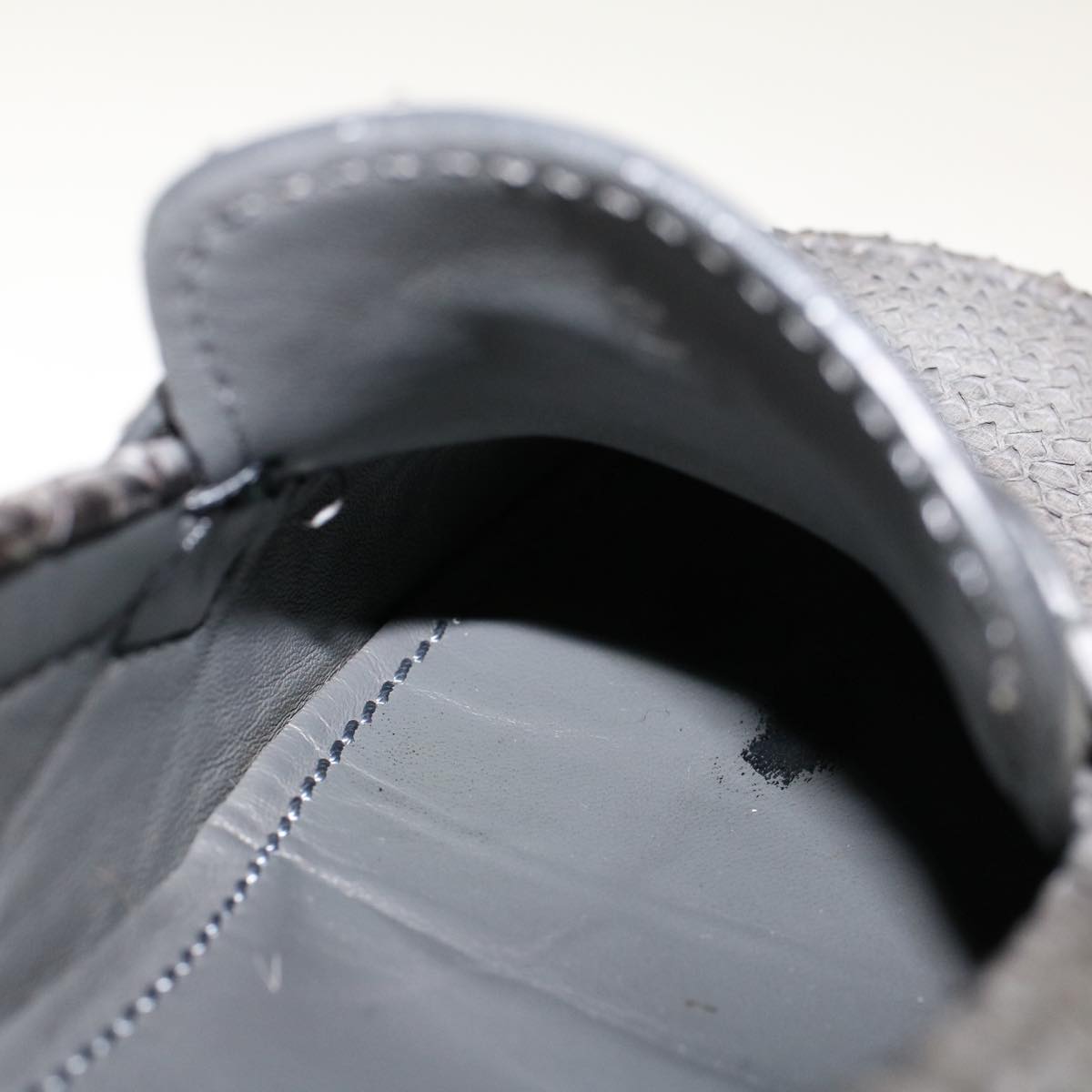 LOUIS VUITTON Driving Shoes Exotic Leather 7 Black Gray LV ak212