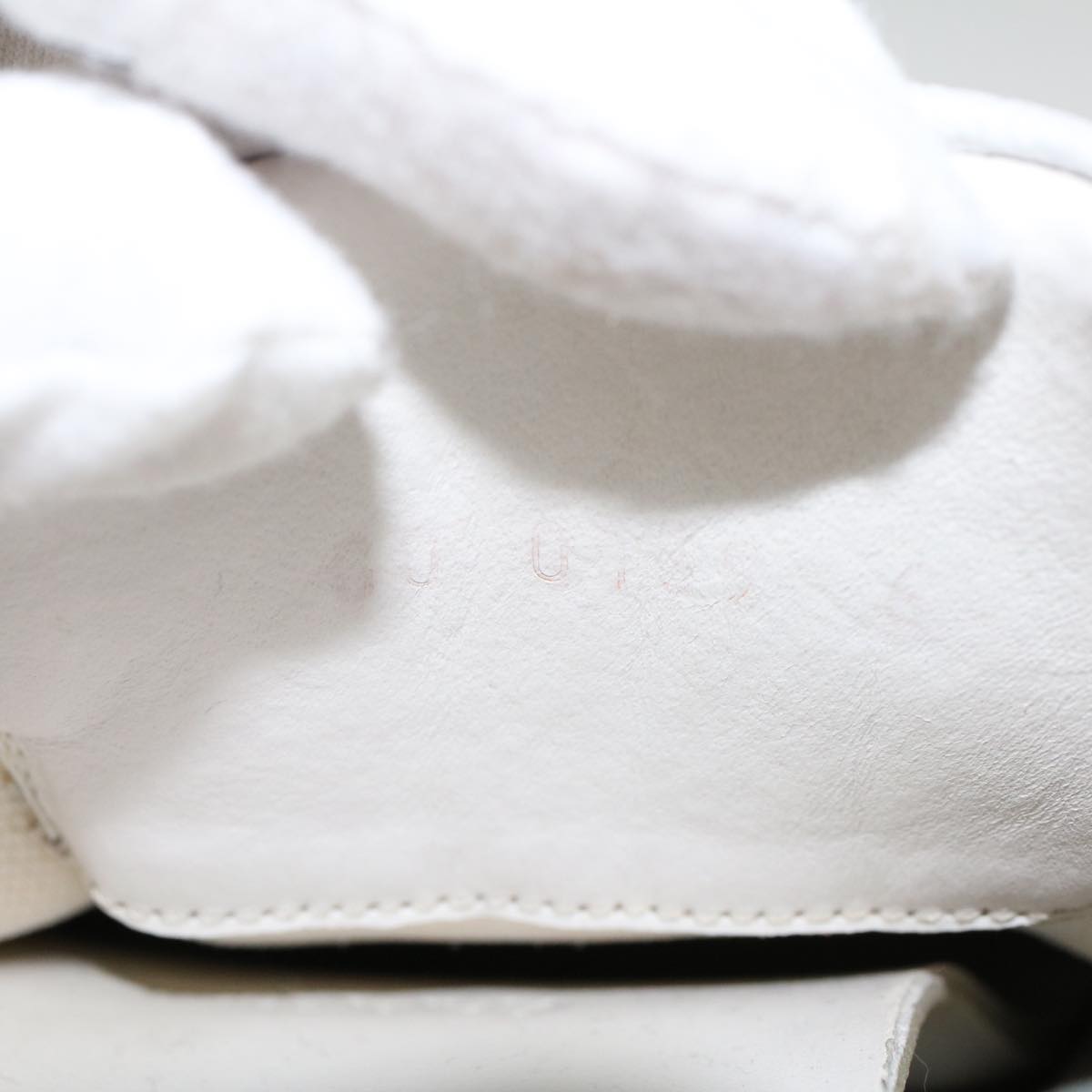 LOUIS VUITTON Monogram Runaway Line Sneakers Leather 6 White LV ak215