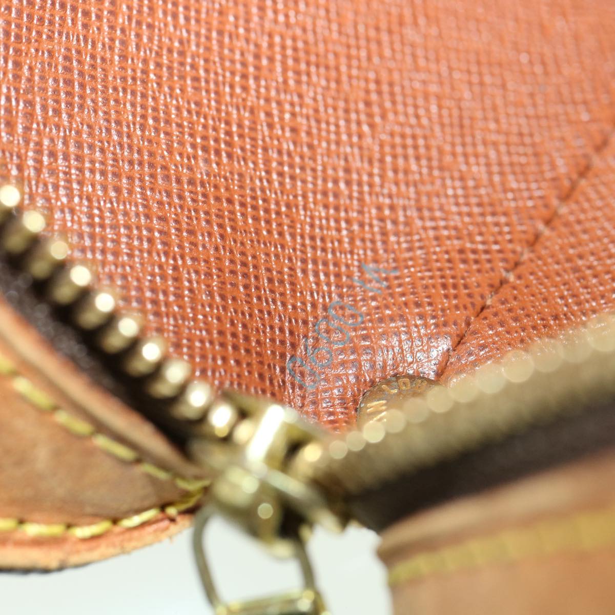 LOUIS VUITTON Monogram Drouot Shoulder Shoulder Bag M51290 LV am3269