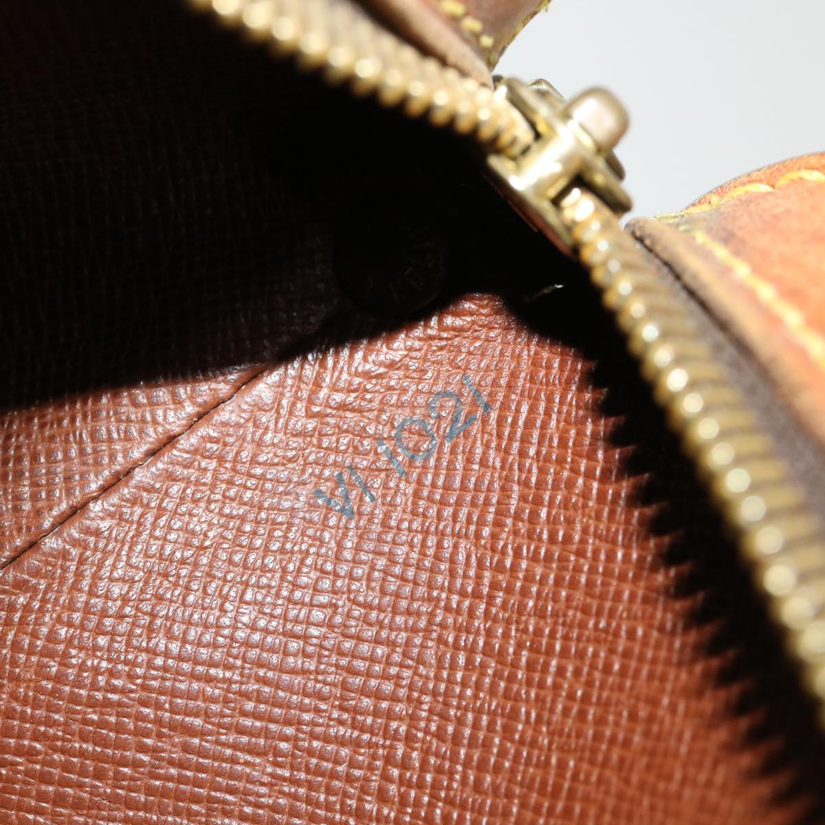 LOUIS VUITTON Monogram Drouot Shoulder Shoulder Bag M51290 LV am3511