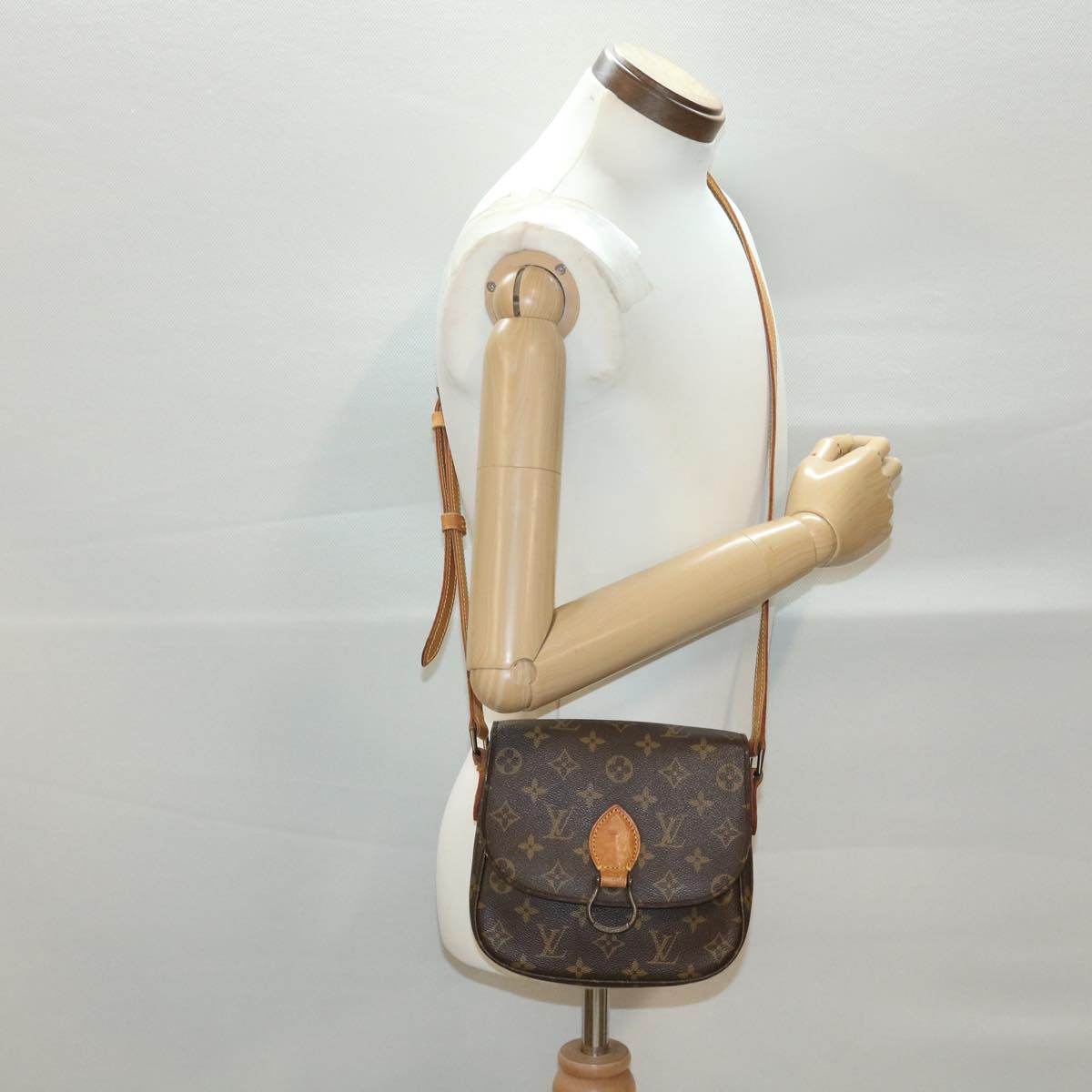 LOUIS VUITTON Monogram Saint Cloud MM Shoulder Bag M51243 LV am3753