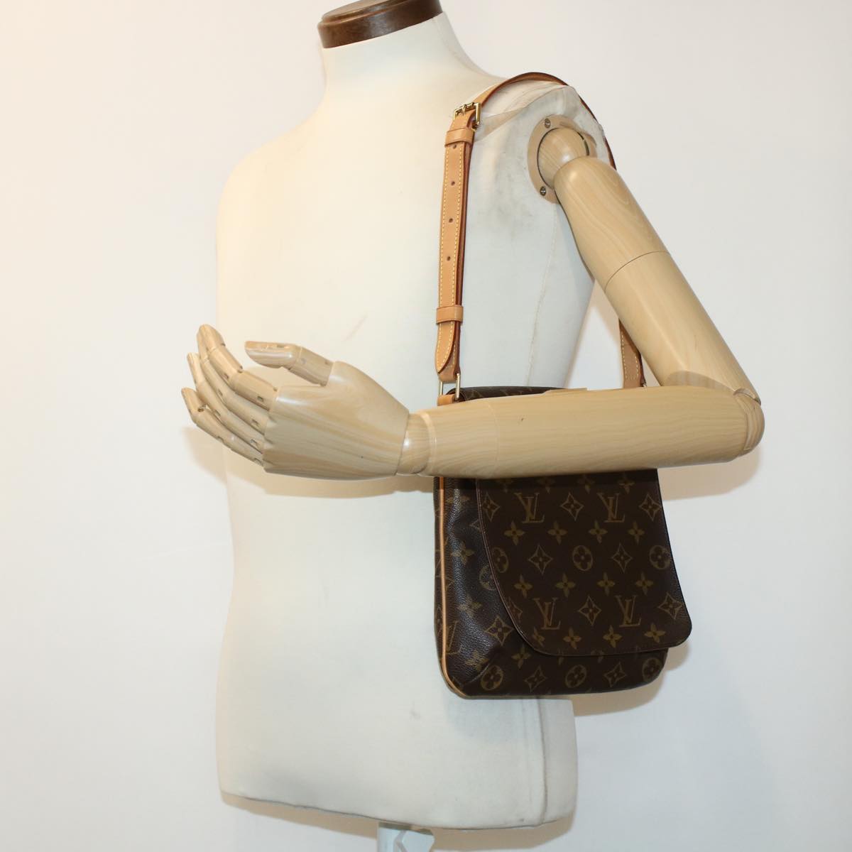 LOUIS VUITTON Monogram Musette Salsa Short Shoulder Bag M51258 LV am4536