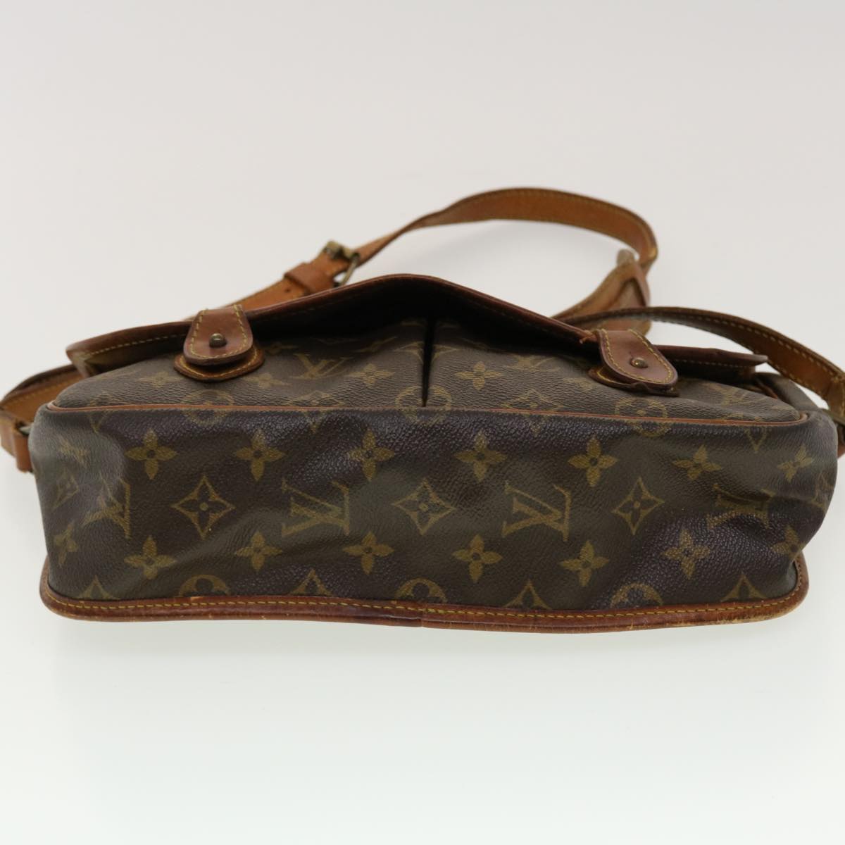 LOUIS VUITTON Monogram Gibeciere MM Shoulder Bag M42247 LV am4560