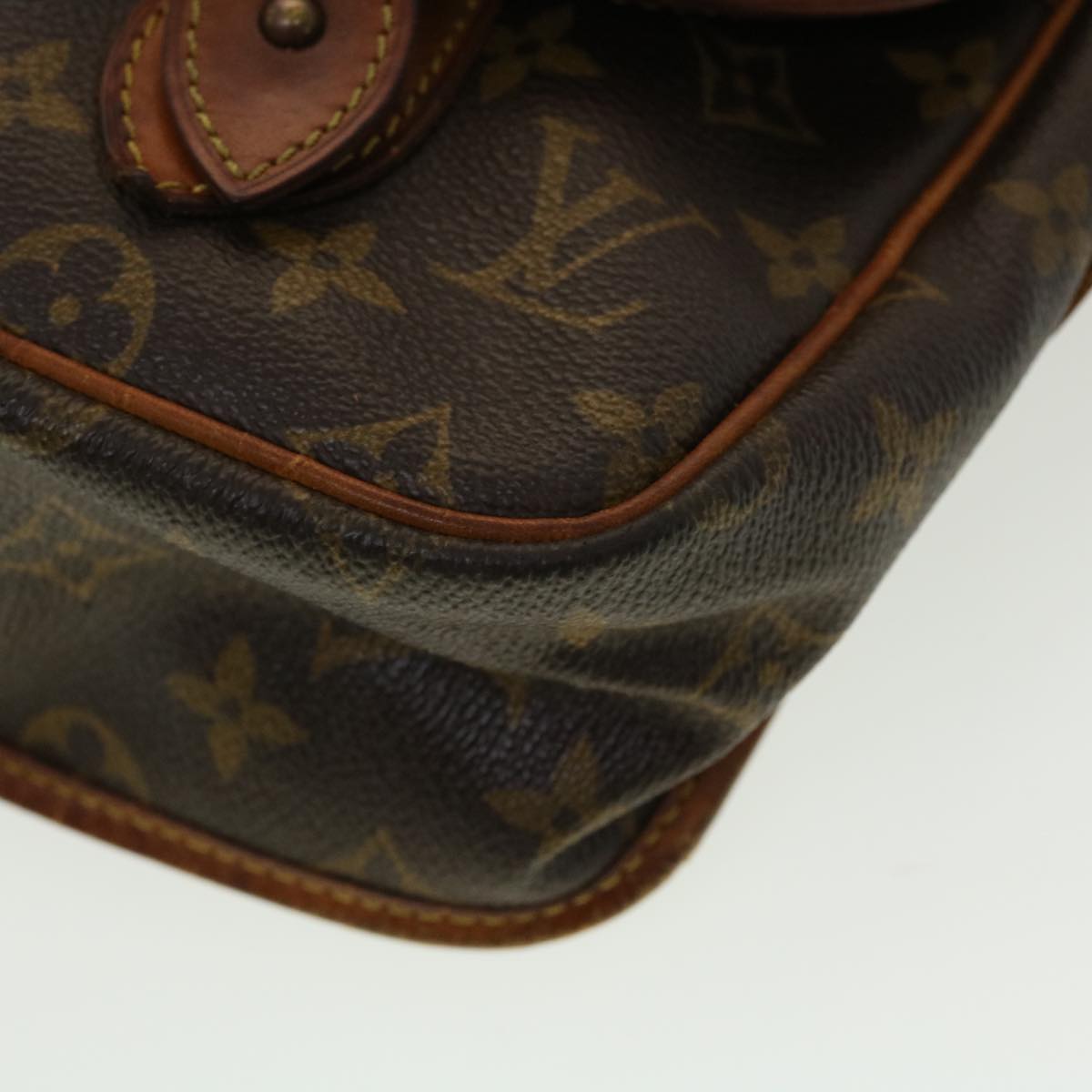 LOUIS VUITTON Monogram Gibeciere MM Shoulder Bag M42247 LV am4560