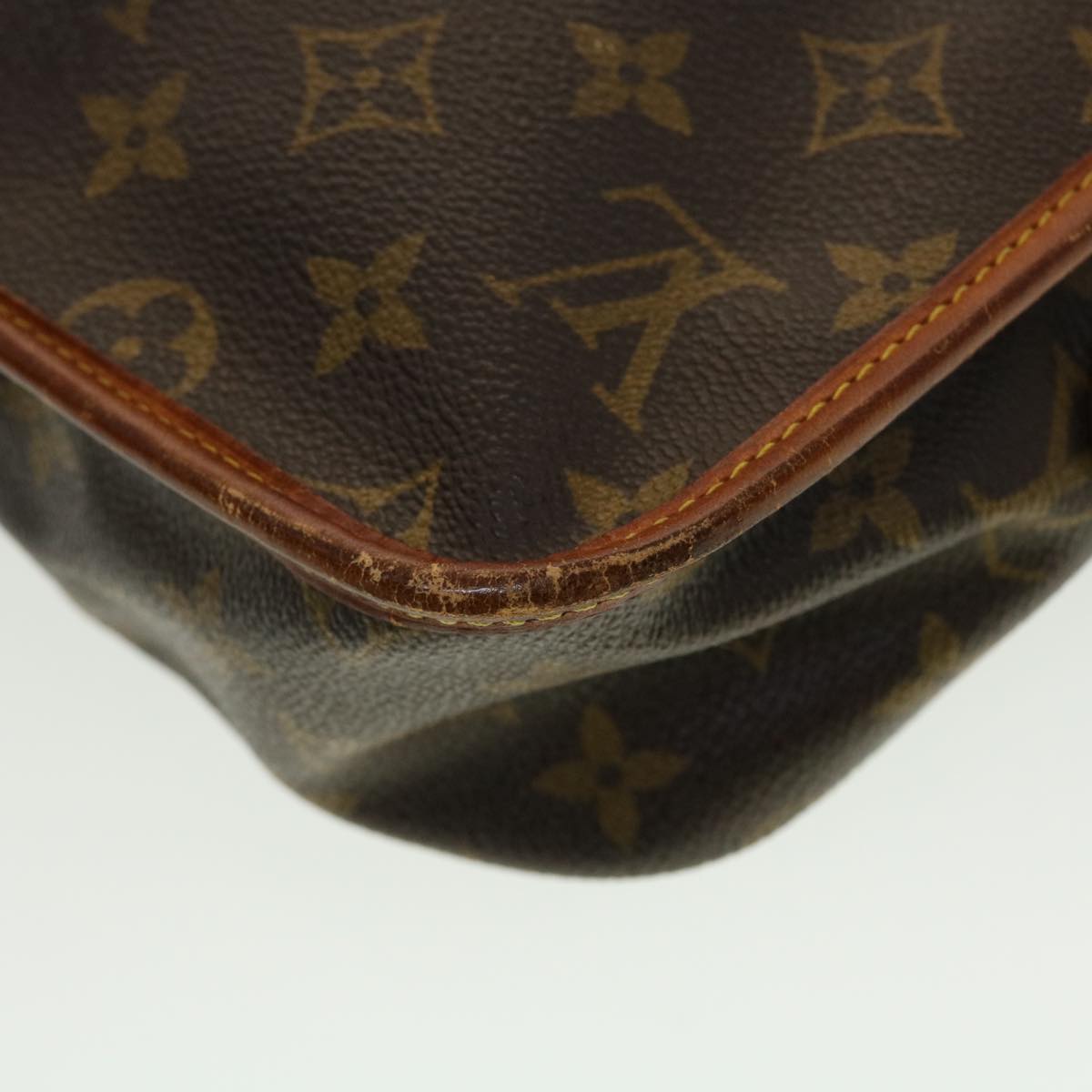 LOUIS VUITTON Monogram Gibeciere MM Shoulder Bag M42247 LV am4560