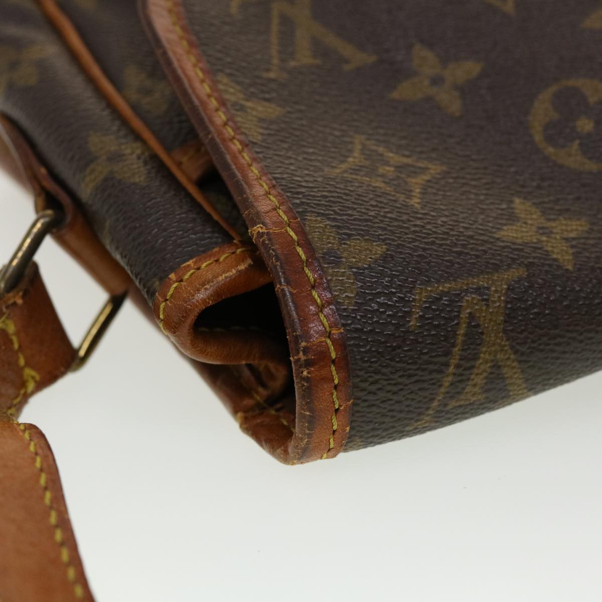 LOUIS VUITTON Monogram Gibeciere MM Shoulder Bag M42247 LV am4560