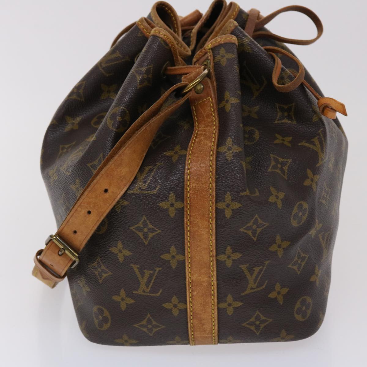 LOUIS VUITTON Monogram Petit Noe Shoulder Bag M42226 LV am4589