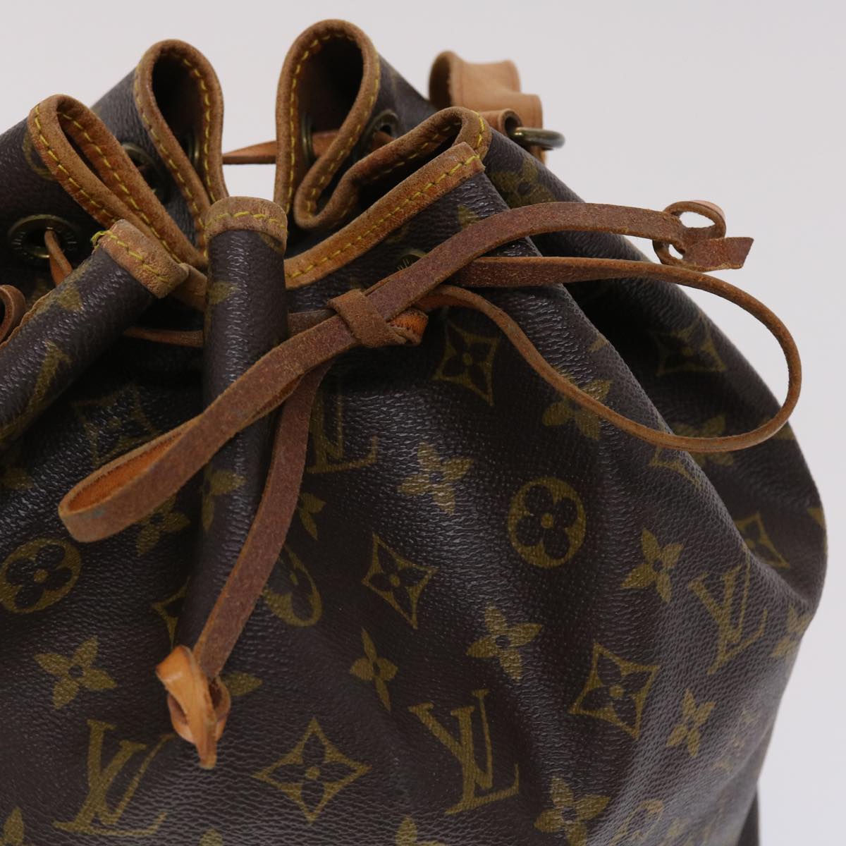 LOUIS VUITTON Monogram Petit Noe Shoulder Bag M42226 LV am4589