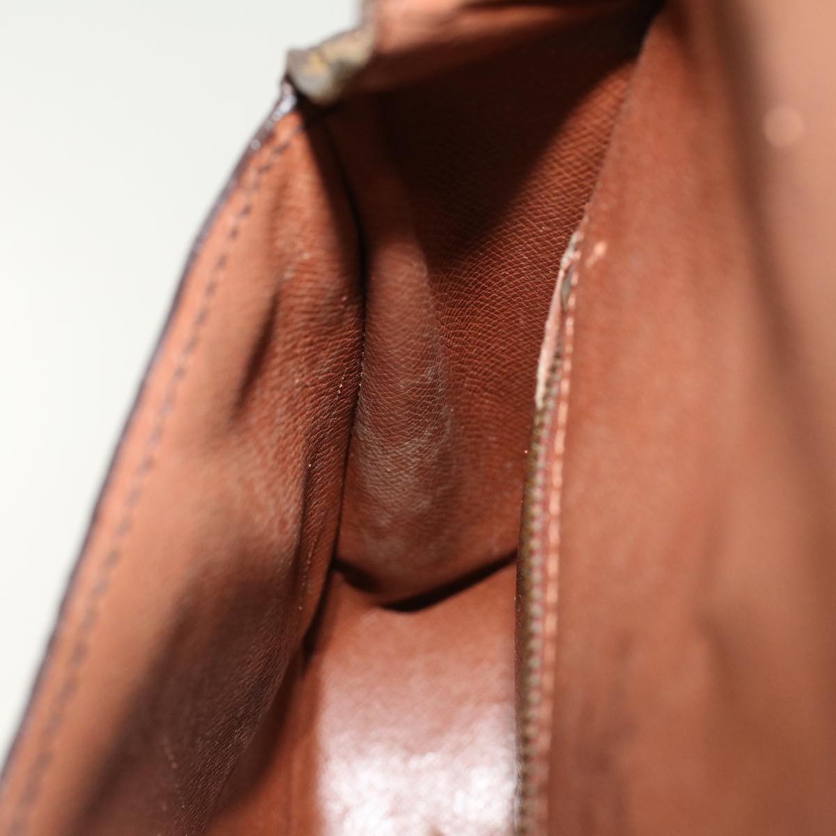 LOUIS VUITTON Monogram Saint Cloud MM Shoulder Bag M51243 LV am4600
