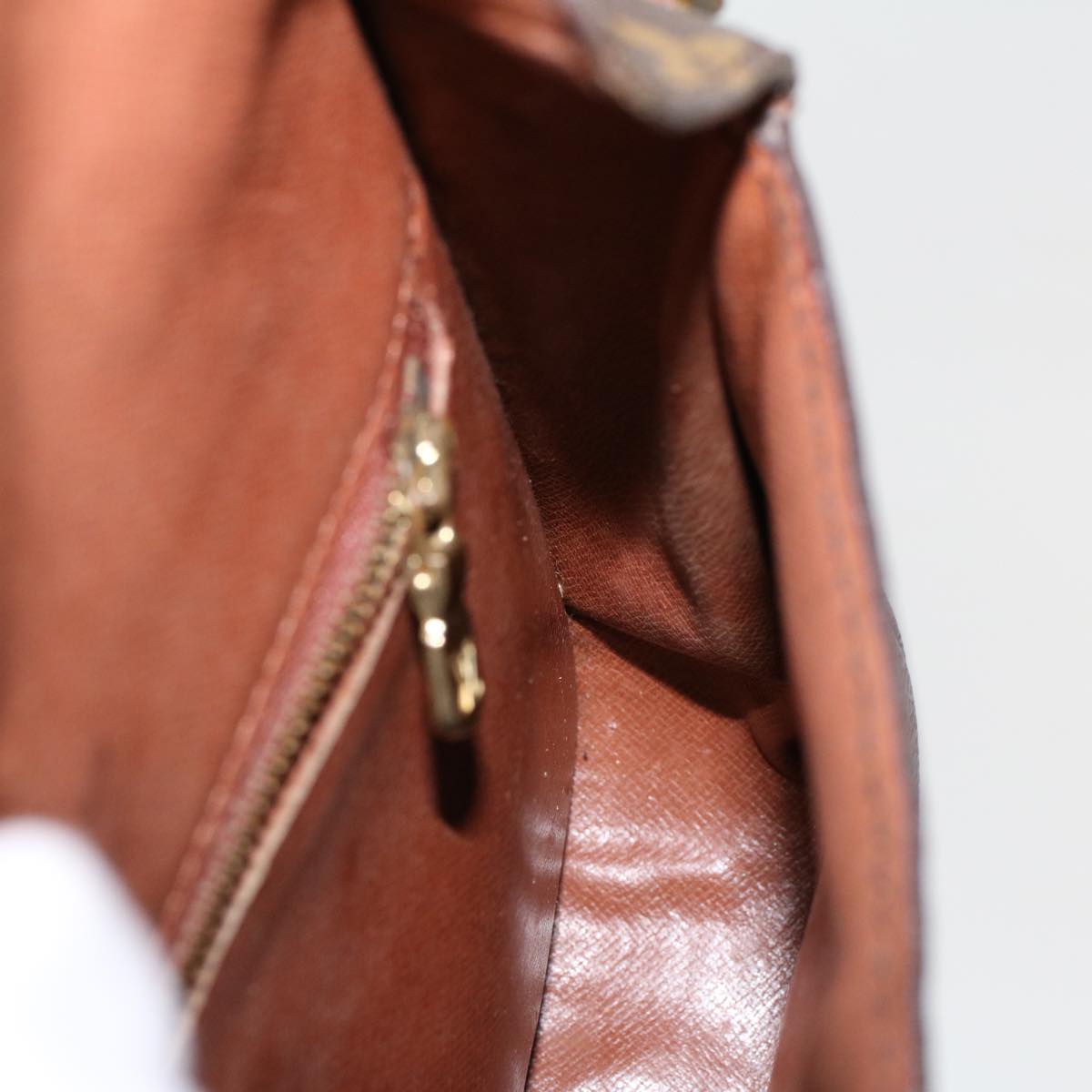 LOUIS VUITTON Monogram Saint Cloud MM Shoulder Bag M51243 LV am4600