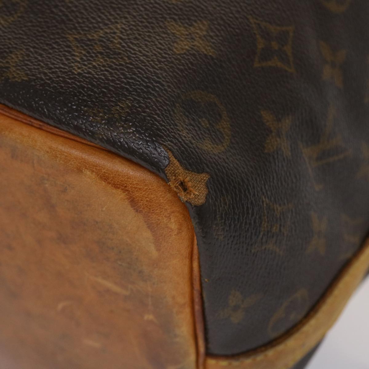 LOUIS VUITTON Monogram Petit Noe Shoulder Bag M42226 LV am4629