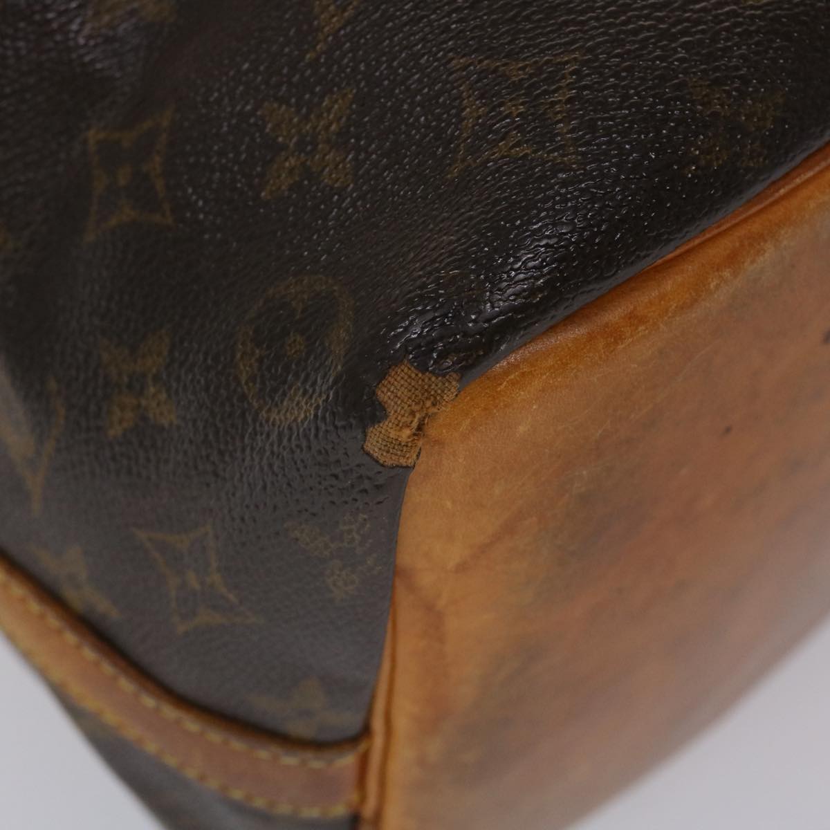 LOUIS VUITTON Monogram Petit Noe Shoulder Bag M42226 LV am4629