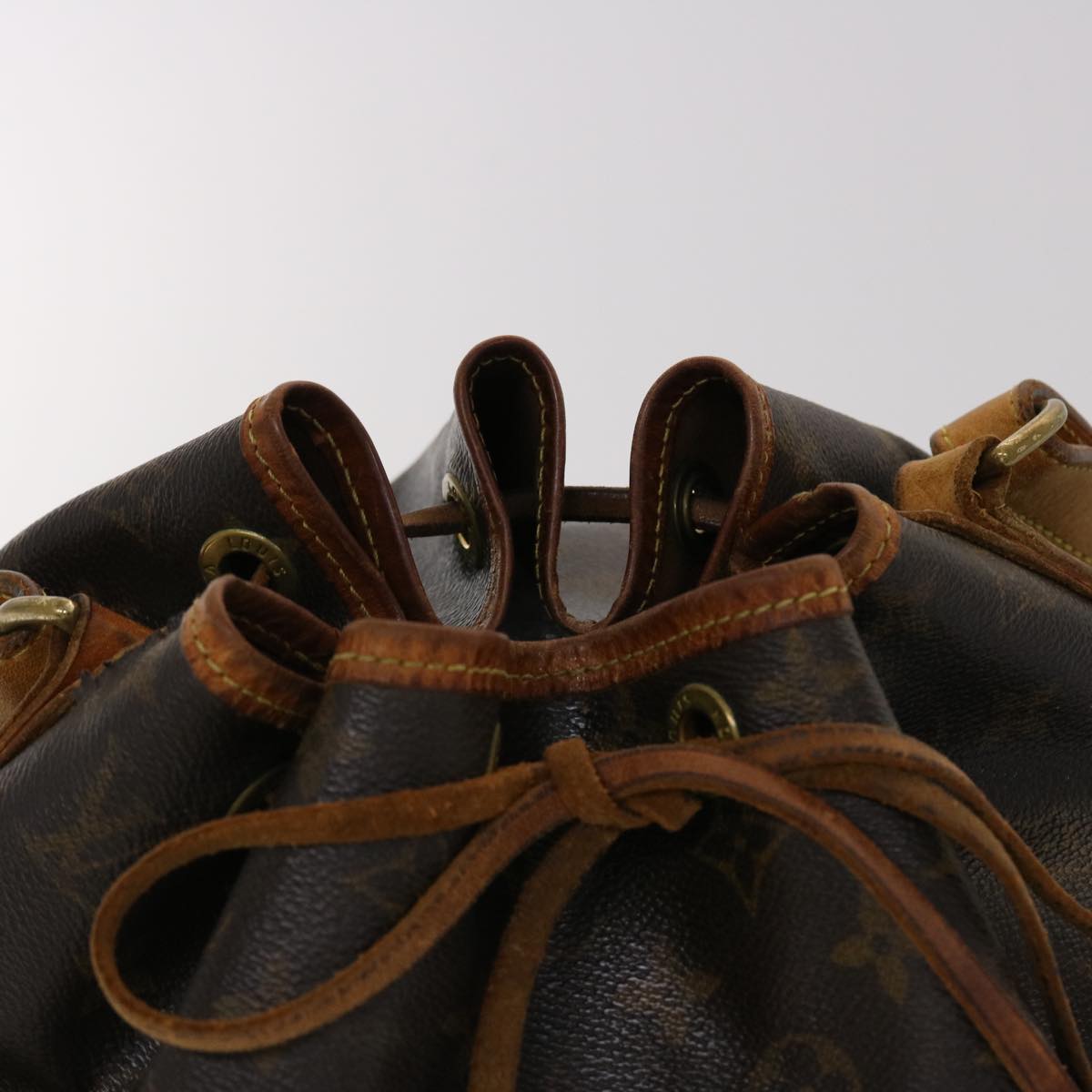 LOUIS VUITTON Monogram Petit Noe Shoulder Bag M42226 LV am4629