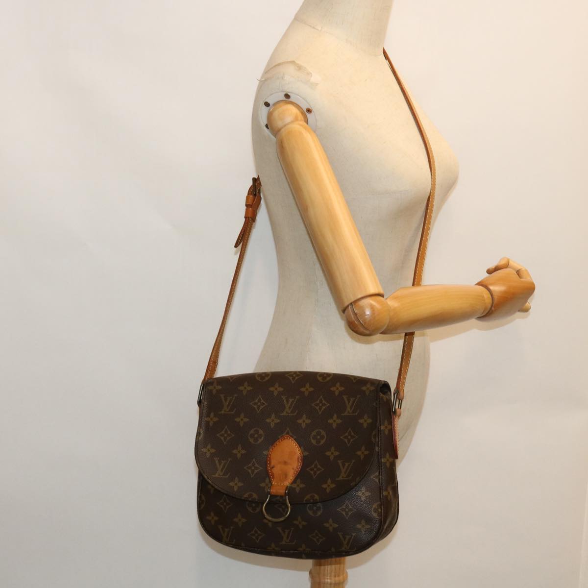 LOUIS VUITTON Monogram Saint Cloud GM Shoulder Bag M51242 LV am4981