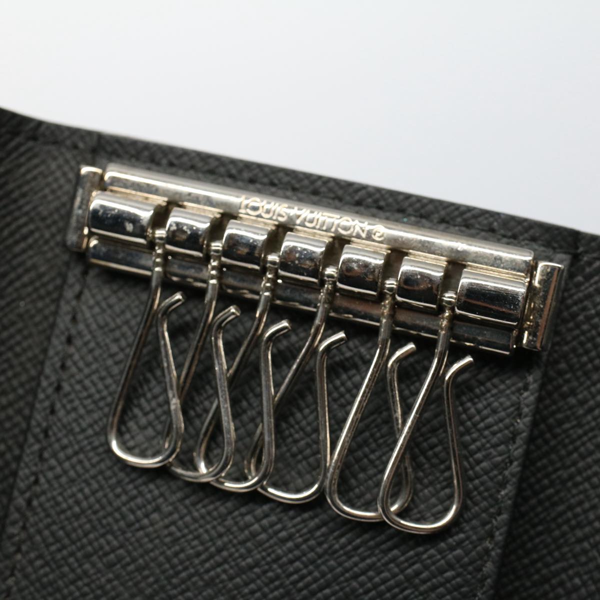 LOUIS VUITTON Damier Graphite Multi Cles 6 Key Case N62662 LV am5001