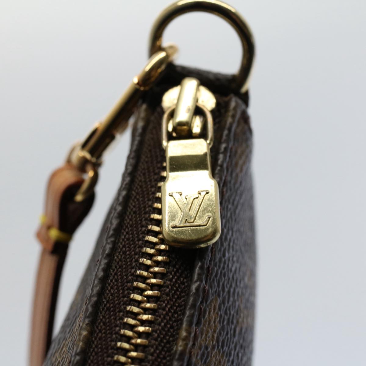 LOUIS VUITTON Monogram Pochette Accessoires Pouch M51980 LV am5070