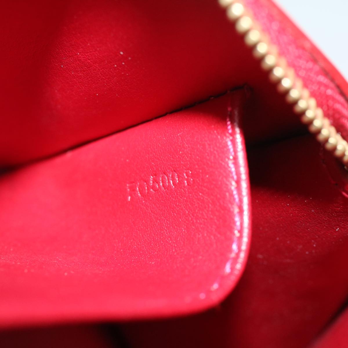 LOUIS VUITTON Vernis Trousse Cosmetic Pouch Pomme D'amour M93564 LV am5072