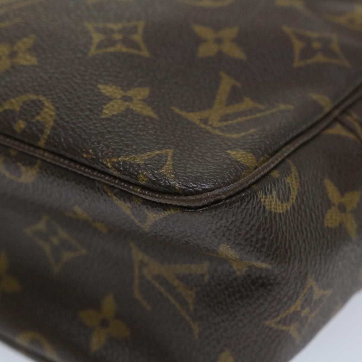 LOUIS VUITTON Monogram Trousse Toilette 28 Clutch Bag M47522 LV am5084