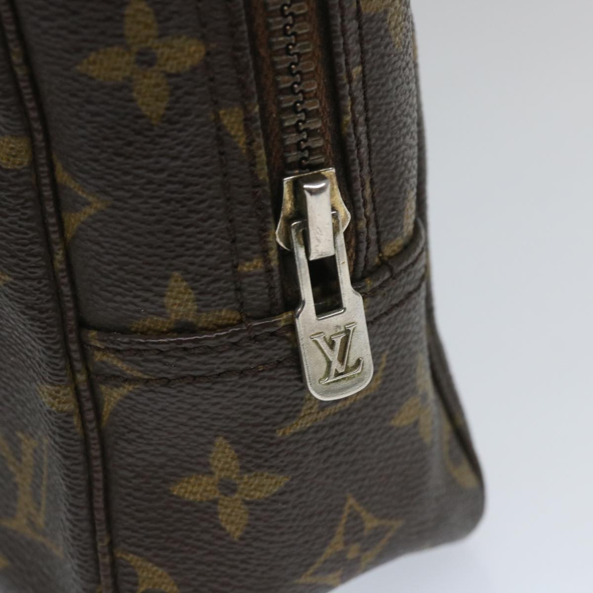 LOUIS VUITTON Monogram Trousse Toilette 28 Clutch Bag M47522 LV am5084