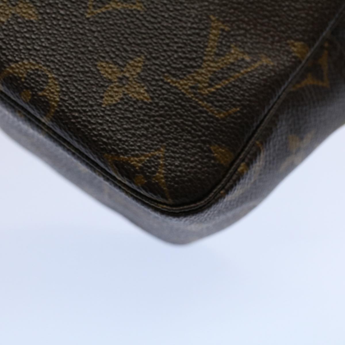 LOUIS VUITTON Monogram Trousse Toilette 28 Clutch Bag M47522 LV am5085