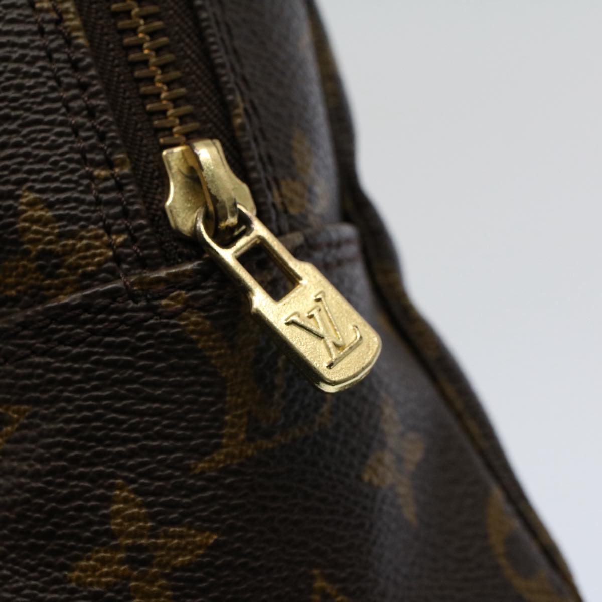 LOUIS VUITTON Monogram Trousse Toilette 28 Clutch Bag M47522 LV am5085
