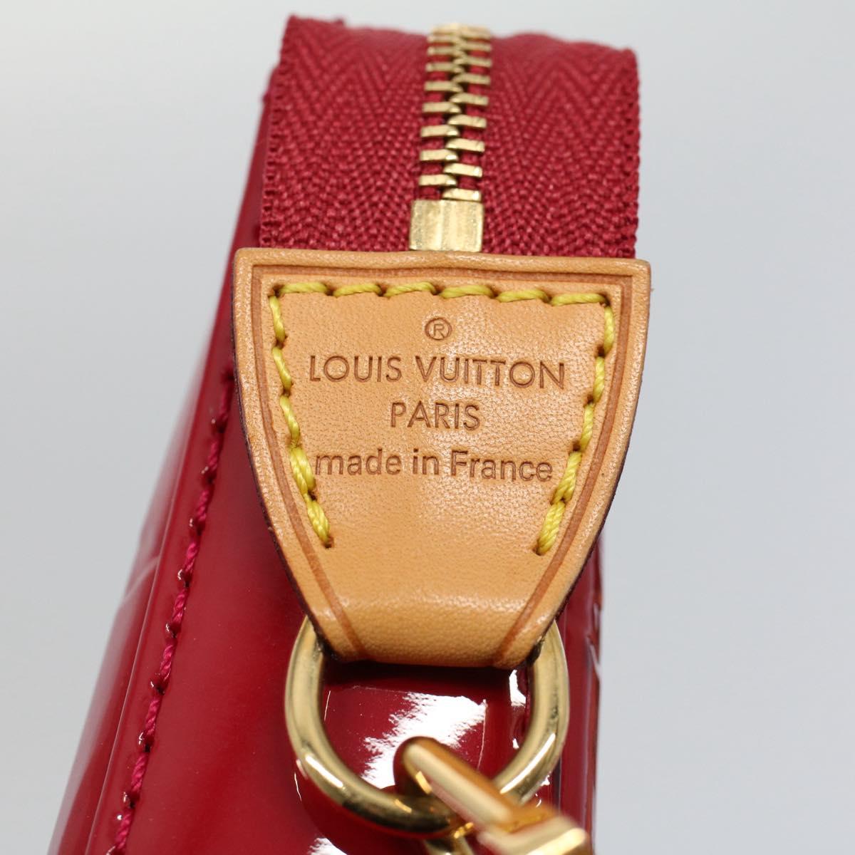 LOUIS VUITTON Monogram Vernis Pochette Accessoires Pouch Red M91577 am5106