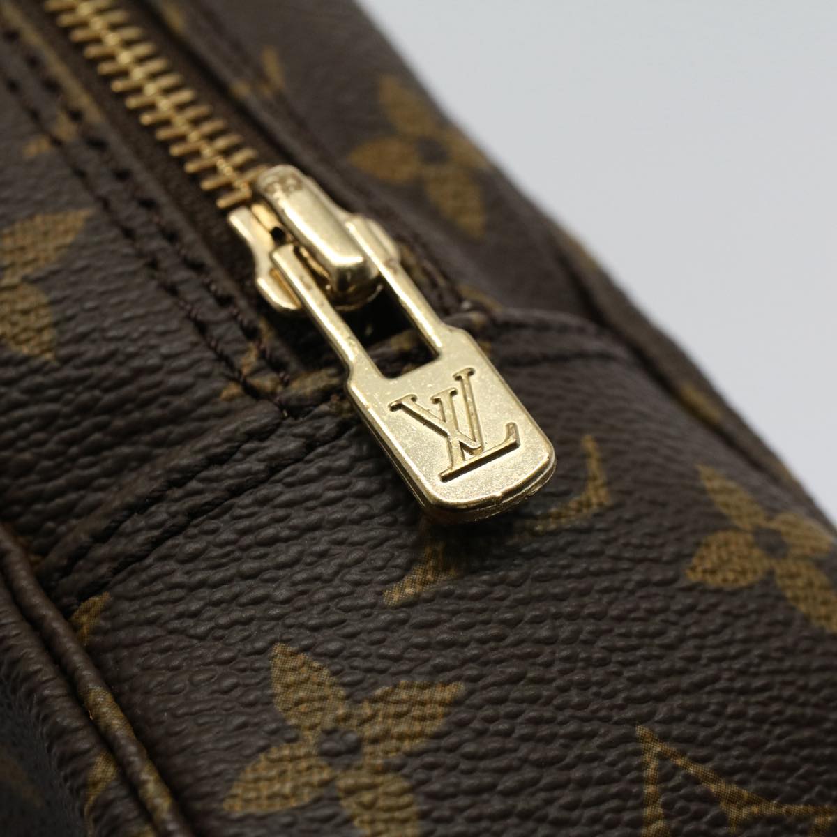 LOUIS VUITTON Monogram Trousse Toilette 23 Clutch Bag M47524 LV am5129