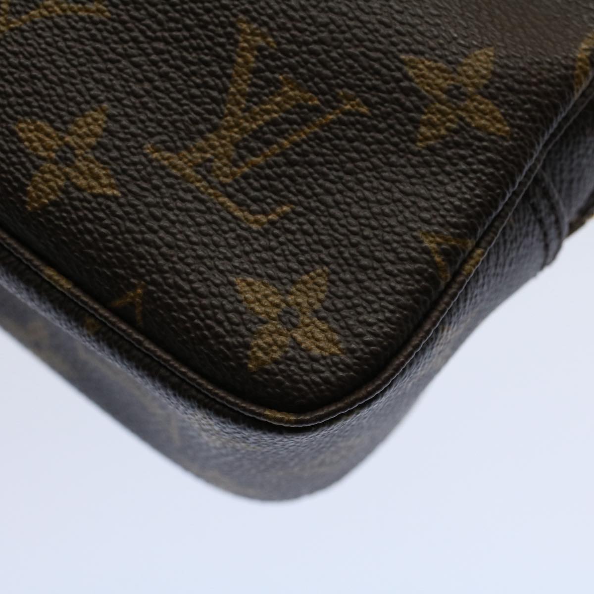 LOUIS VUITTON Monogram Trousse Toilette 23 Clutch Bag M47524 LV am5129