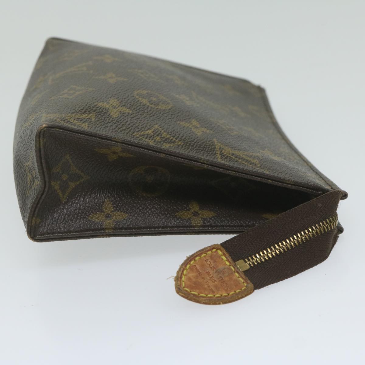 LOUIS VUITTON Monogram Poche Toilette 19 Pouch M47544 LV am5450