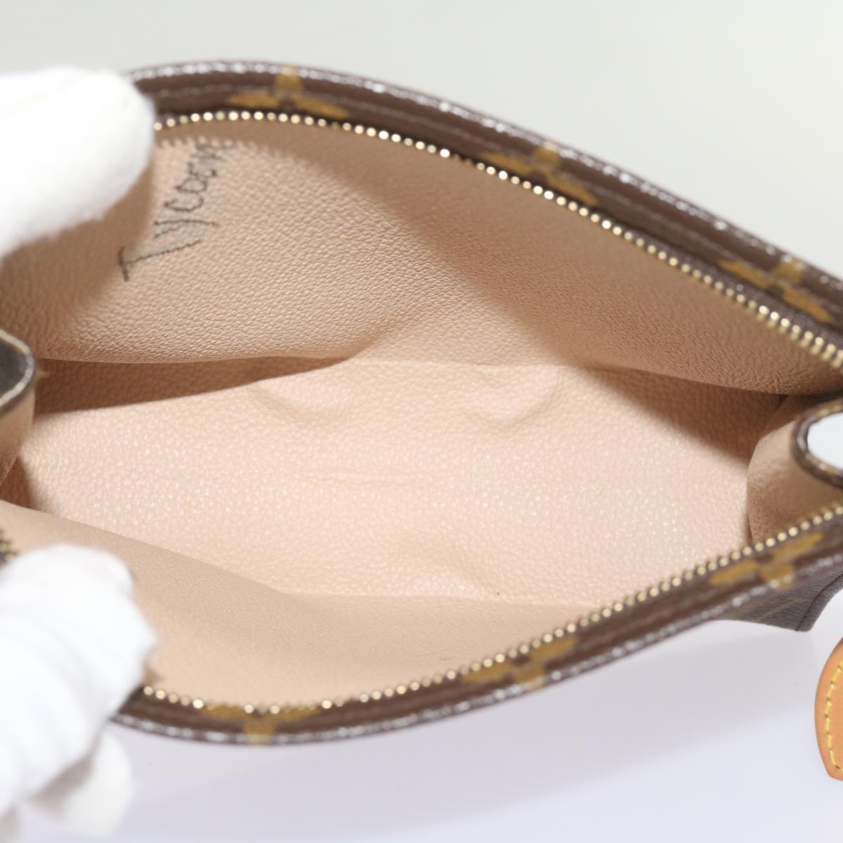 LOUIS VUITTON Monogram Poche Toilette 19 Pouch M47544 LV am5893