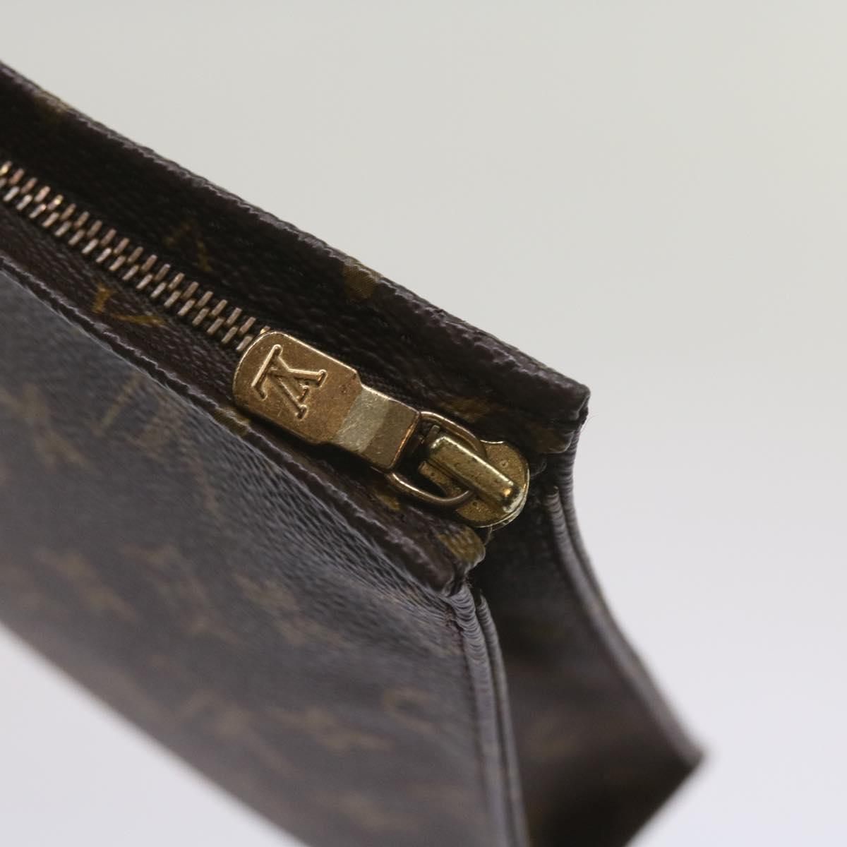 LOUIS VUITTON Monogram Poche Toilette 26 Pouch M47542 LV am5894