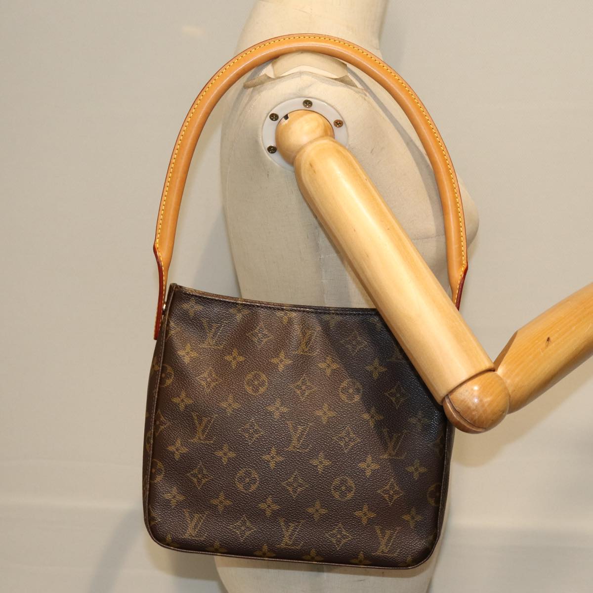 LOUIS VUITTON Monogram Looping MM Shoulder Bag M51146 LV am6277