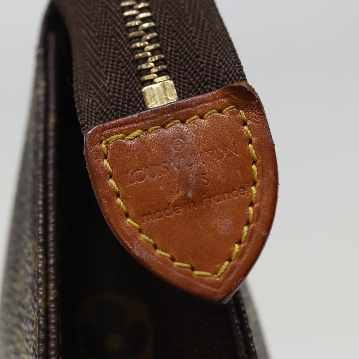 LOUIS VUITTON Monogram Poche Toilette 26 Pouch M47542 LV am6319