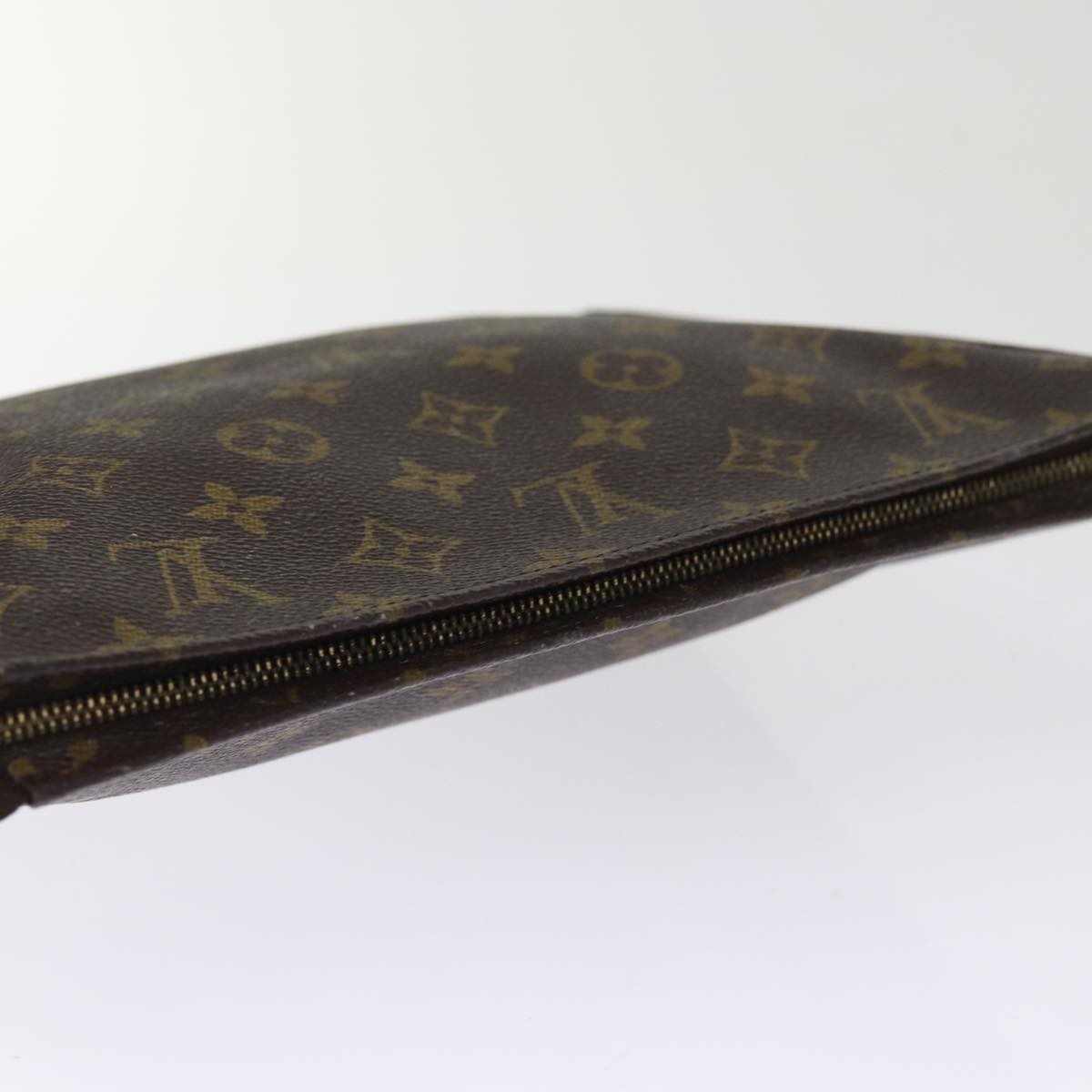 LOUIS VUITTON Monogram Poche Toilette 26 Pouch M47542 LV am6319