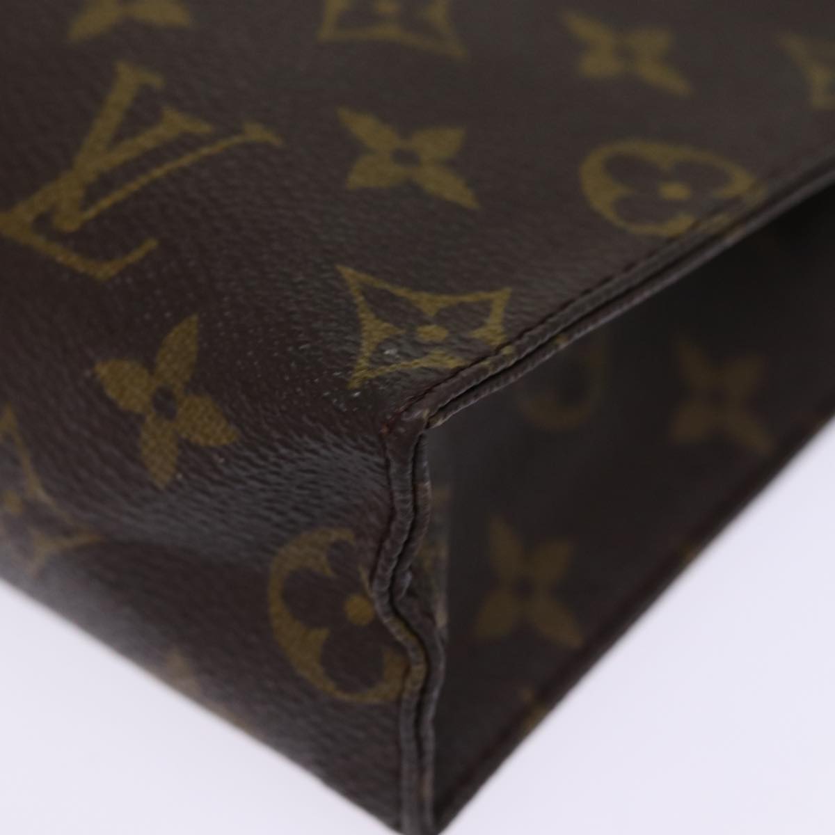 LOUIS VUITTON Monogram Poche Toilette 26 Pouch M47542 LV am6319