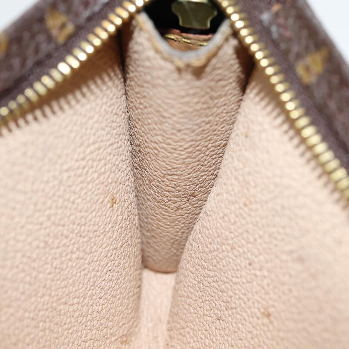 LOUIS VUITTON Monogram Bucket PM Pouch Accessory Pouch LV am6516