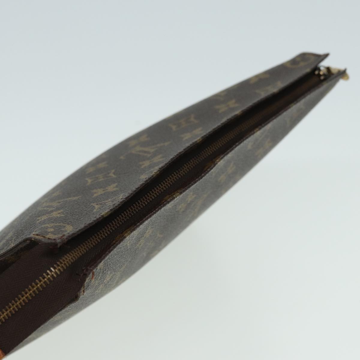 LOUIS VUITTON Monogram Poche Toilette 26 Pouch M47542 LV am6578